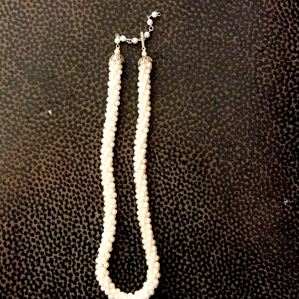 Faux seed pearl choker